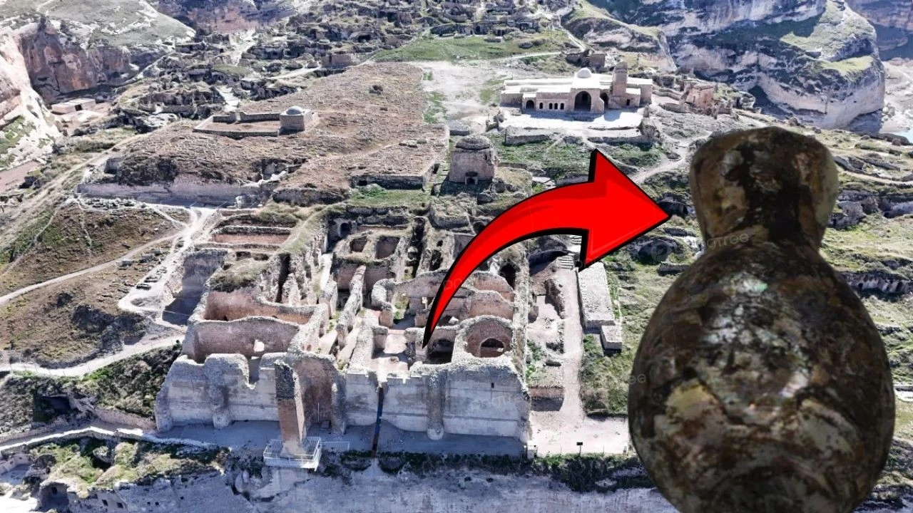 Hasankeyf’te 1600 Yıllık Gözyaşı Şişesi Gün Yüzüne Çıktı