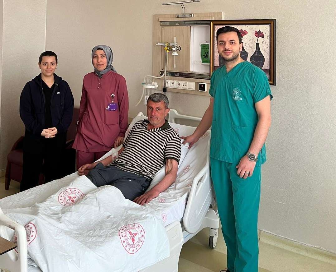 Diyarbakır’da ‘Yeni Teknikle İlk Kez Kapalı Böbrek Taşı Ameliyatı’ Yapıldı