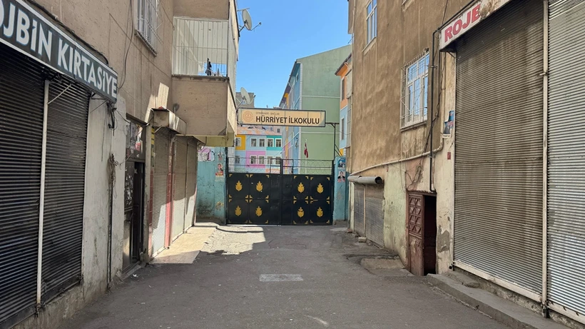 Diyarbakır’da öğretmene bıçaklı saldırı