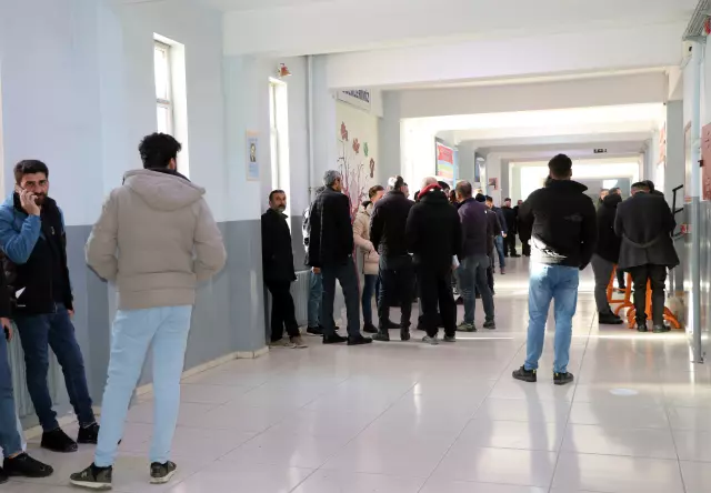 Van’ın 2 mahallesinde muhtarlık seçimi