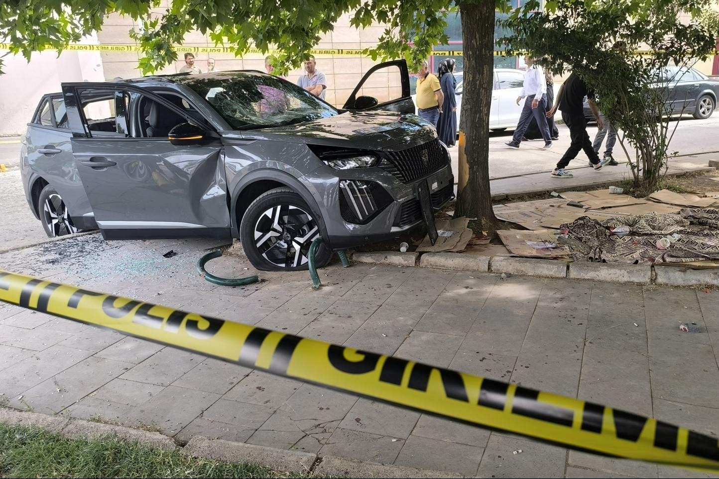 Diyarbakır’da Hastane Bahçesinde Trajik Kaza: 1 Ölü, 1 Yaralı