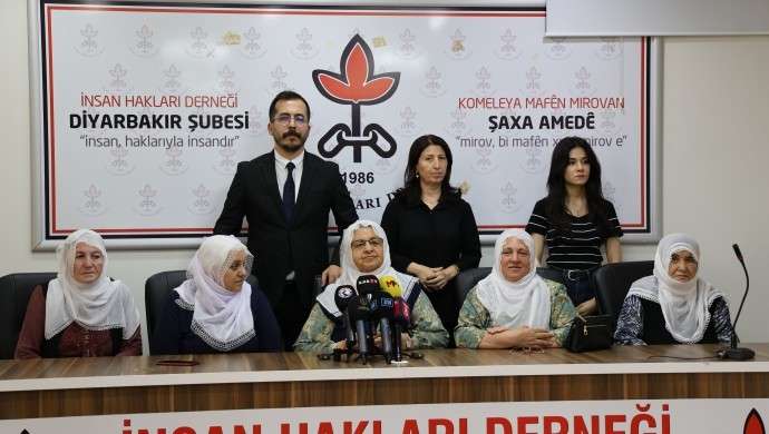 Barış annelerinden asker ve polis annelerine çağrı: El ele verelim
