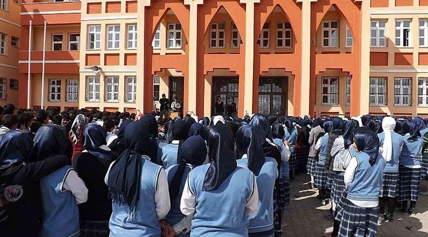 İmam Hatip Ortaokulları: Akademik Başarı ve Hafızlık Bir Arada