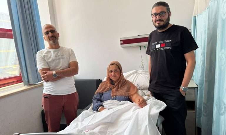 Diyarbakır’da Zor Bir Dirsek Ameliyatı Başarıyla Yapıldı