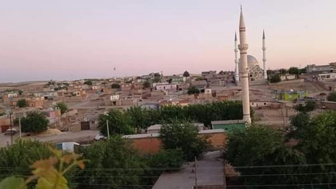 Çınar’ın Yaprakbaşı Köyü’nde 2 Aydır Süren Elektrik Kesintileri Köylüleri Mağdur Ediyor