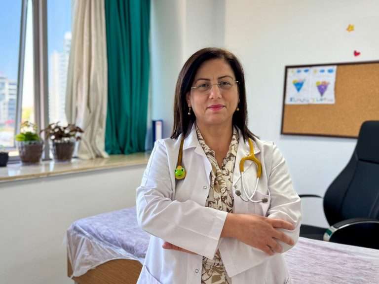 Çocuklarda Geçmeyen Eklem Ağrısı ve Şişliklere Dikkat!