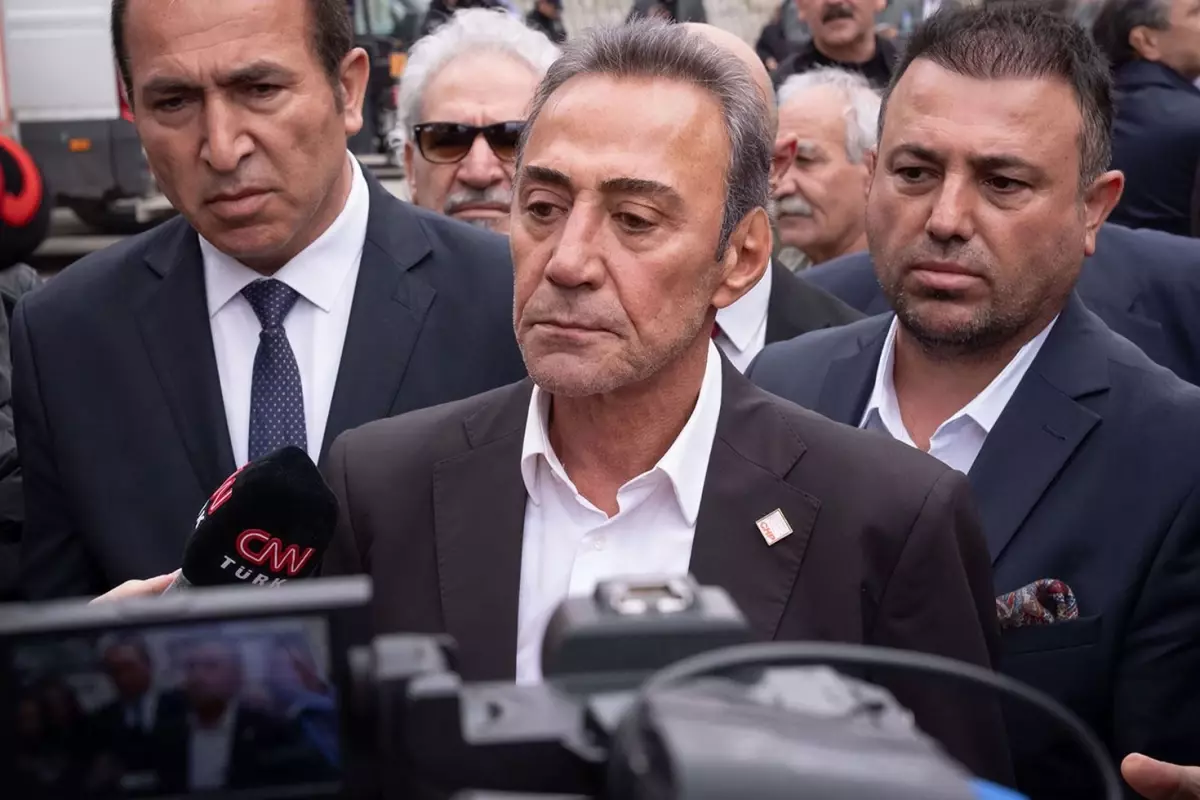 CHP’de İhraç Şoku: Berhan Şimşek ve Metin Lütfi Baydar, İhraç Edildi