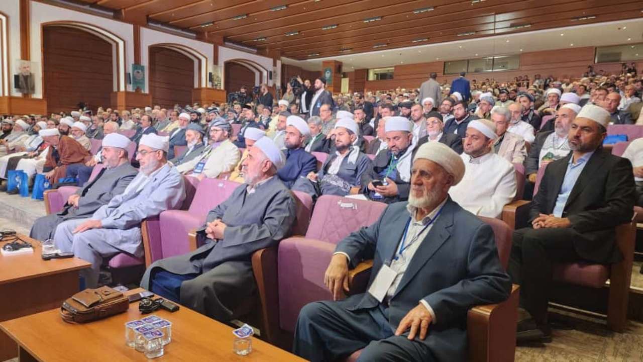 Diyarbakır’da 10. Alimler Buluşması: Hamas Yetkilileri Tekbirlerle Karşılandı