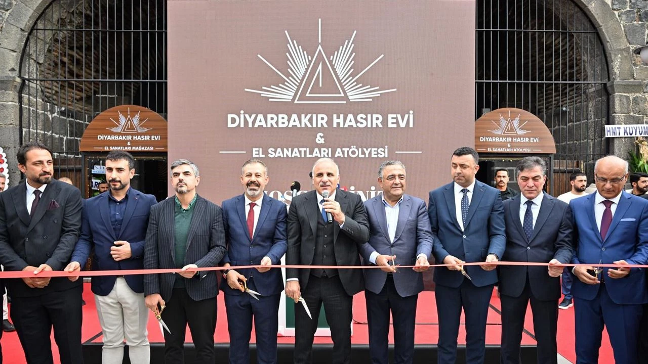 Diyarbakır’da Hasır Evi ve El Sanatları Atölyesi Törenle Açıldı