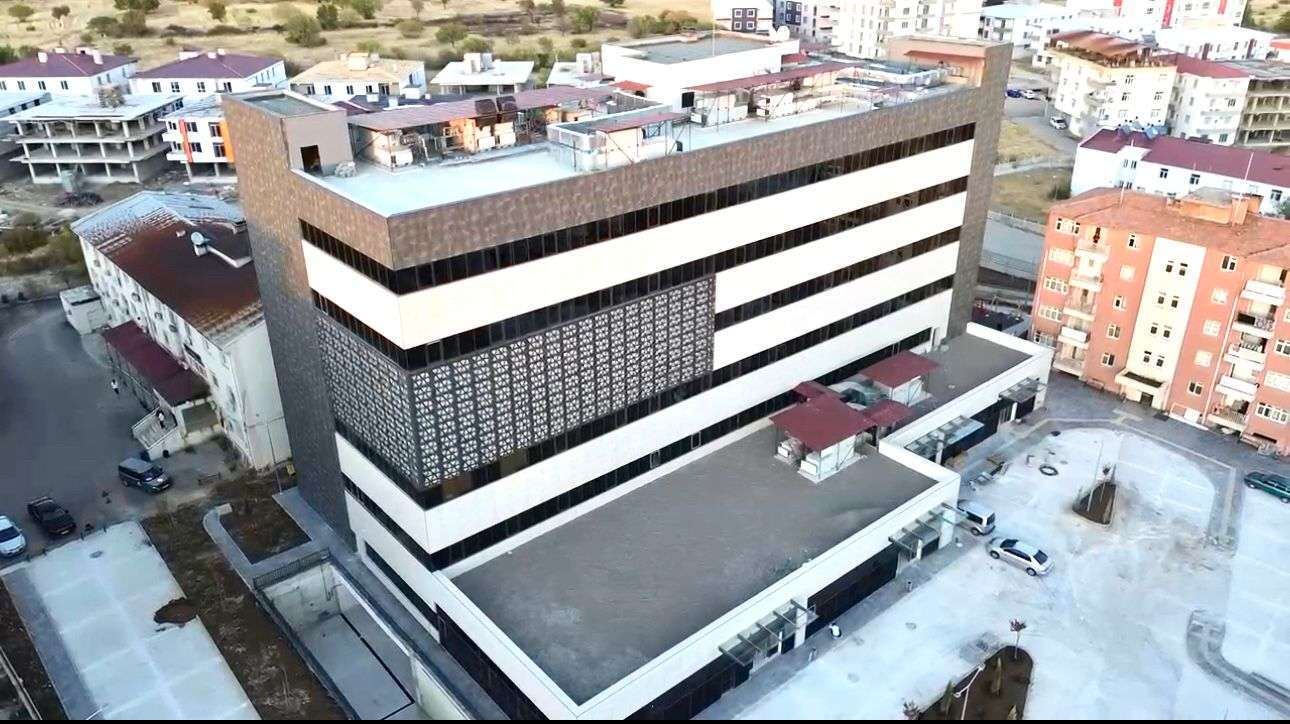 Hani İlçesine Modern Sağlık Yatırımı: 35 Yataklı Devlet Hastanesi Açılışa Hazırlanıyor