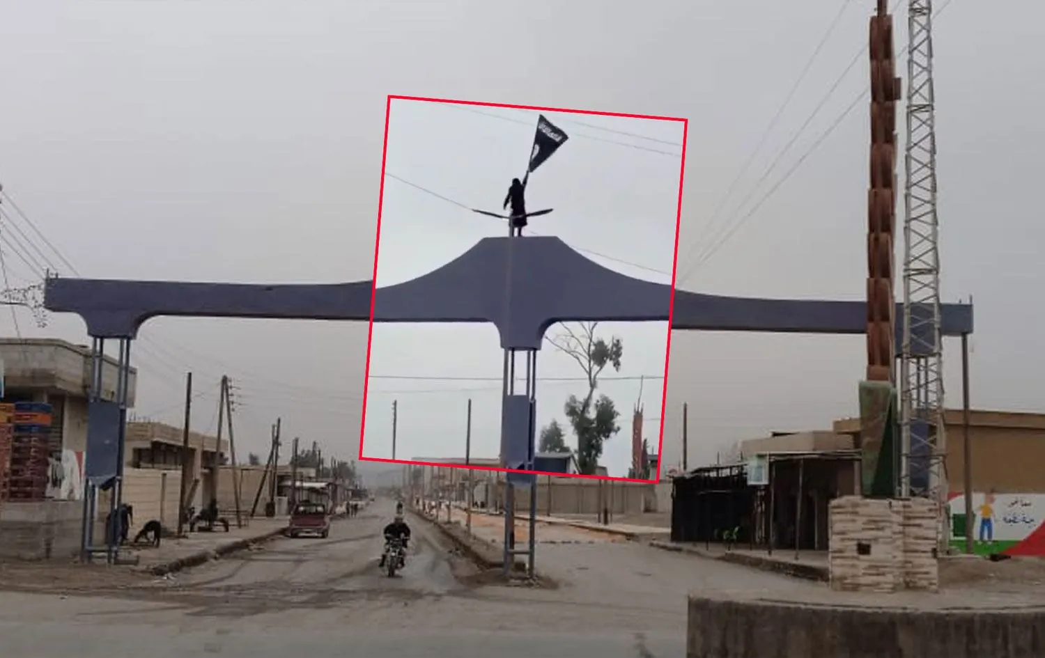 Rakka’da IŞİD Bayrağı Provokasyonu