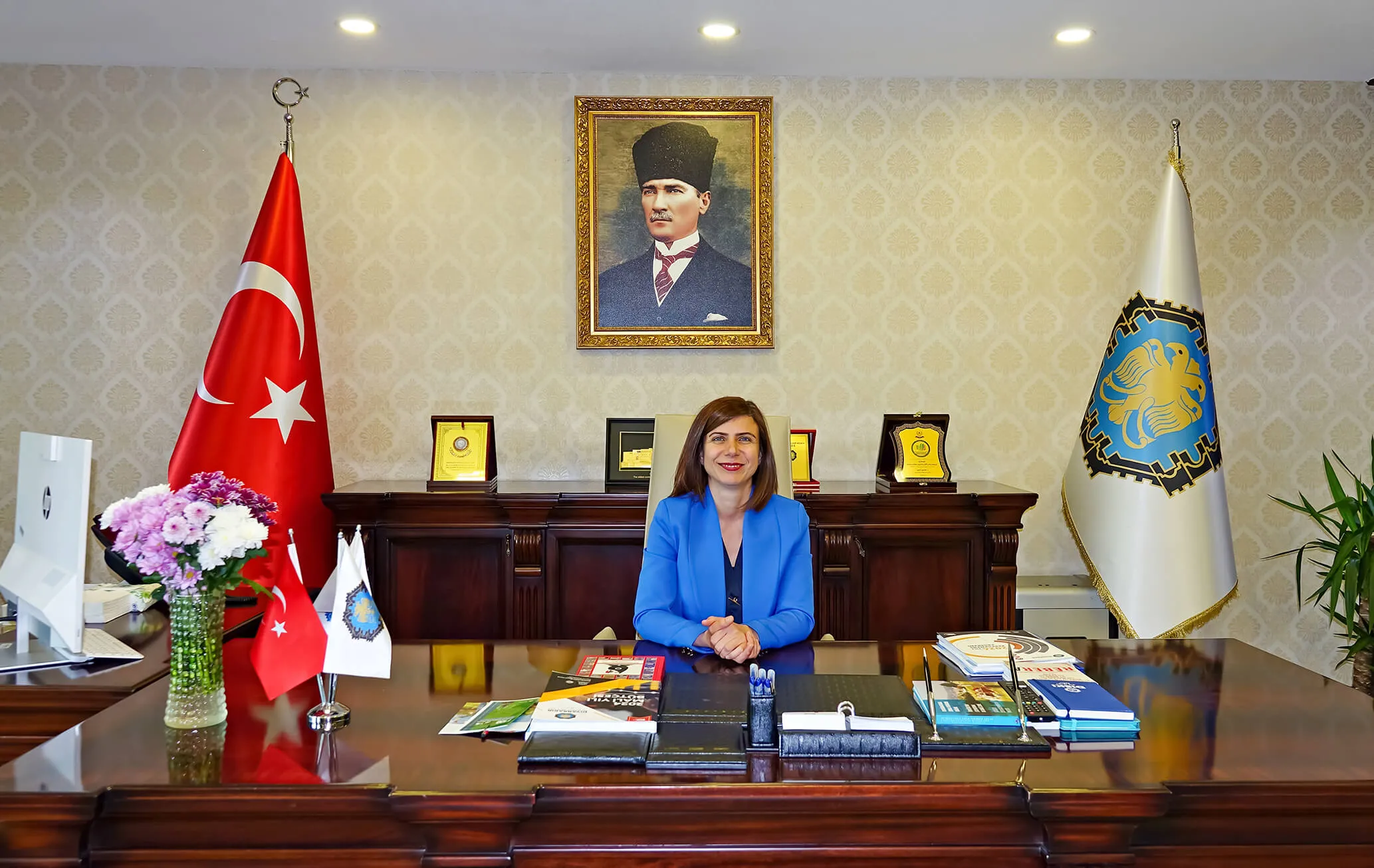 Serra Bucak’tan İl Milli Eğitim’e “iş makinesi kiralayın” çağrısı