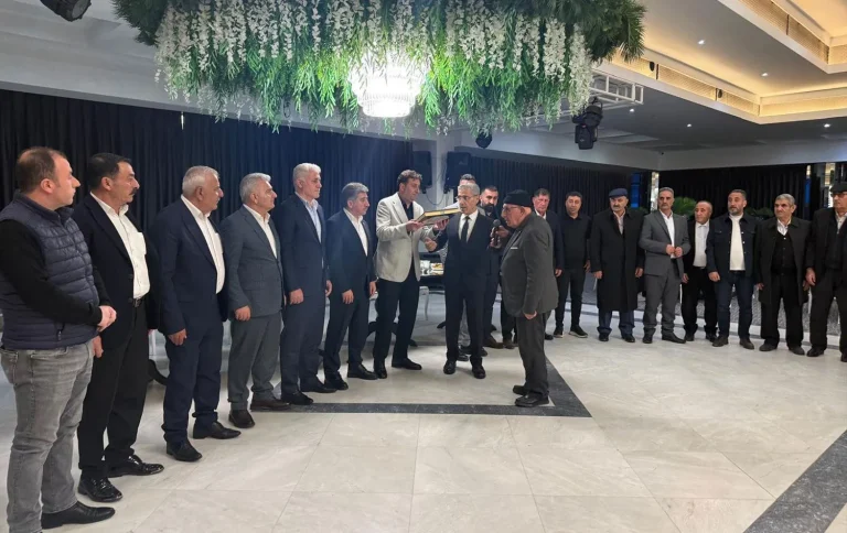 Bursa’da Husumet Sofrada Bitti: Vanlı ve Muşlu Aileler Kur’an-ı Kerim Altında Barıştı