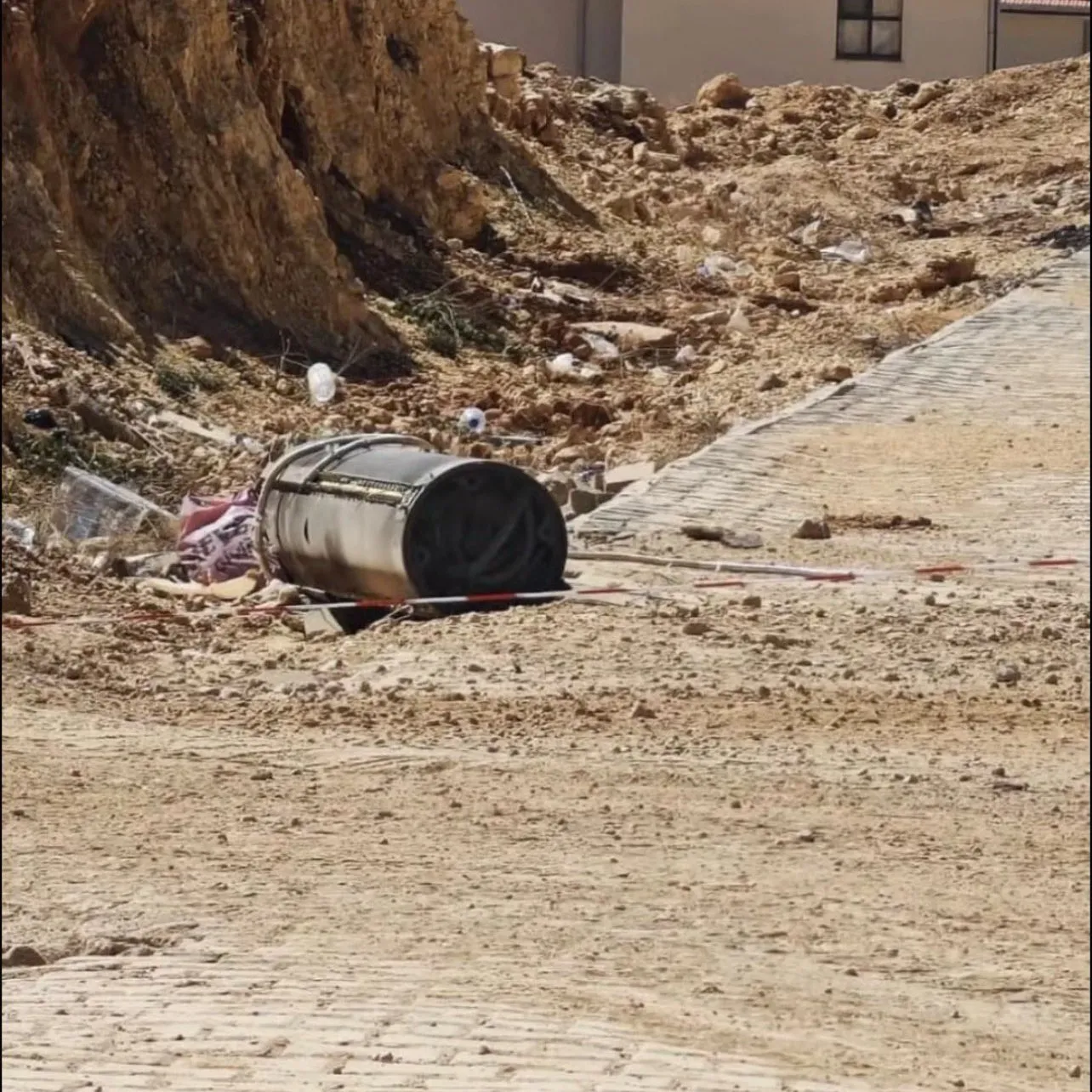 Gaziantep semalarında sıcak takip: Balistik füze parçası boş araziye düştü