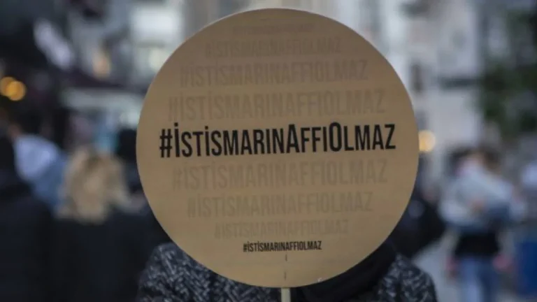 Sakarya’da  11 Yaşındaki Kızına İstismarla Suçlanan Baba Tutuklandı!