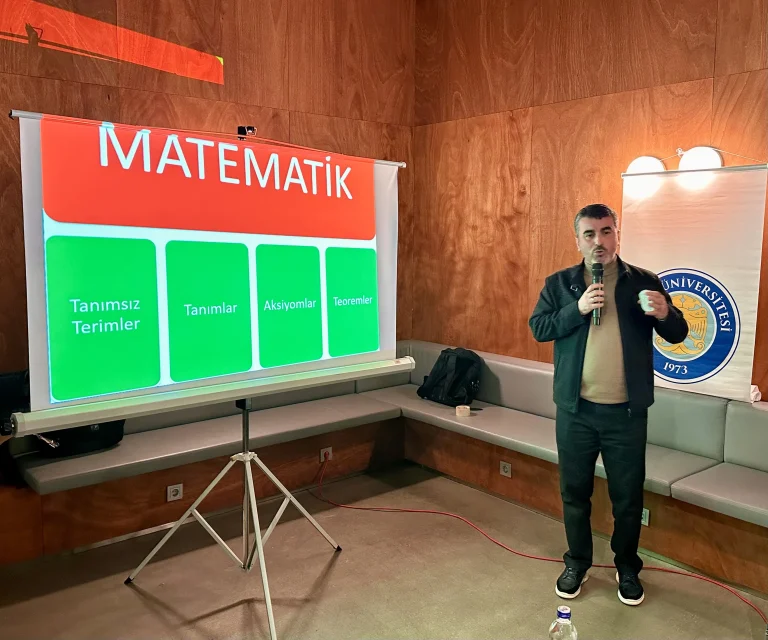 Dicle Üniversitesi’nden Şehirle İç İçe Etkinlik: “Matematik ve Yaşam”
