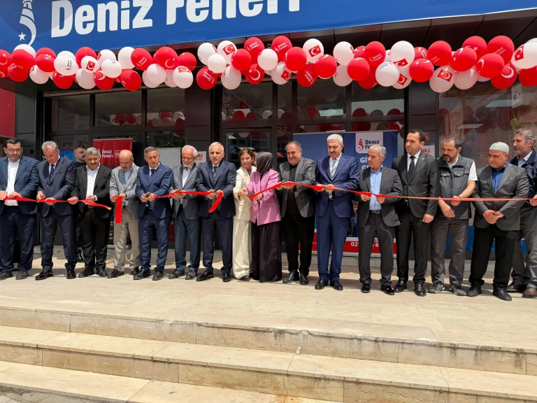 Diyarbakır’da MÜSİAD ve Deniz Feneri’nden 5 Bin Kişiye Giyim Desteği