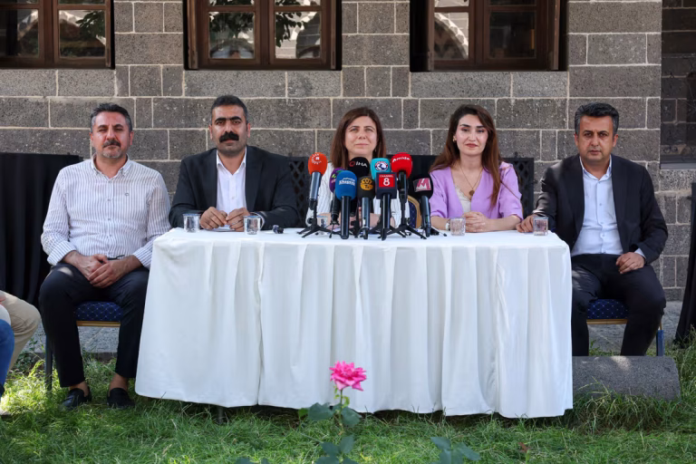Diyarbakır Sur İçi Tamamen Yayalaştırılıyor: DBB’den Kapsamlı Ulaşım ve Kaldırım Düzenlemesi