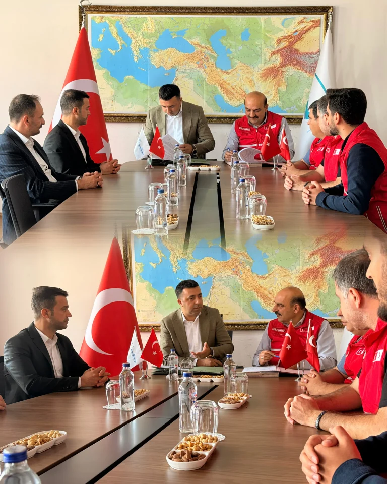 Sur’da Gönülleri Isıtan İş Birliği: İhtiyaç Sahiplerine Her Gün Sıcak Yemek