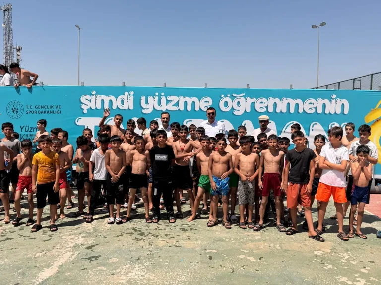 Sur Kaymakamı Akbulut, Bağıvar Spor Kompleksi’nde Genç Sporcularla Buluştu