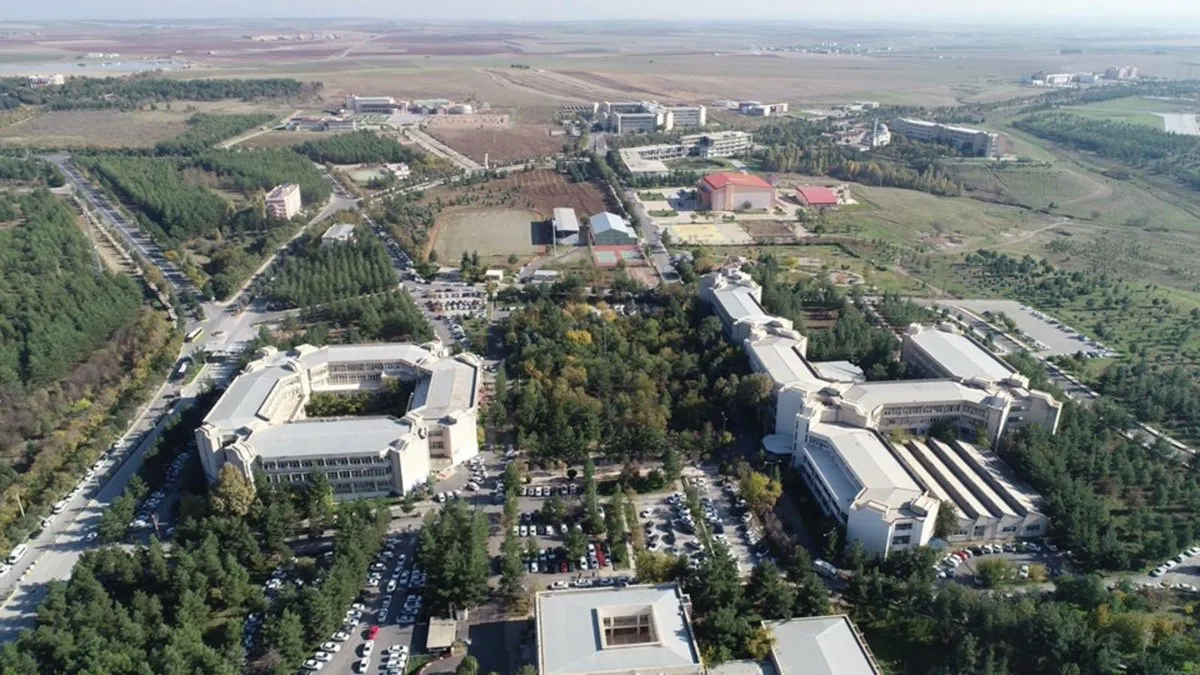 Dicle Üniversitesi’nde 942 Dönümlük Arsa İddiası: “Bütçe Fazlası Varken Bu Satış Telaşı Neden?”