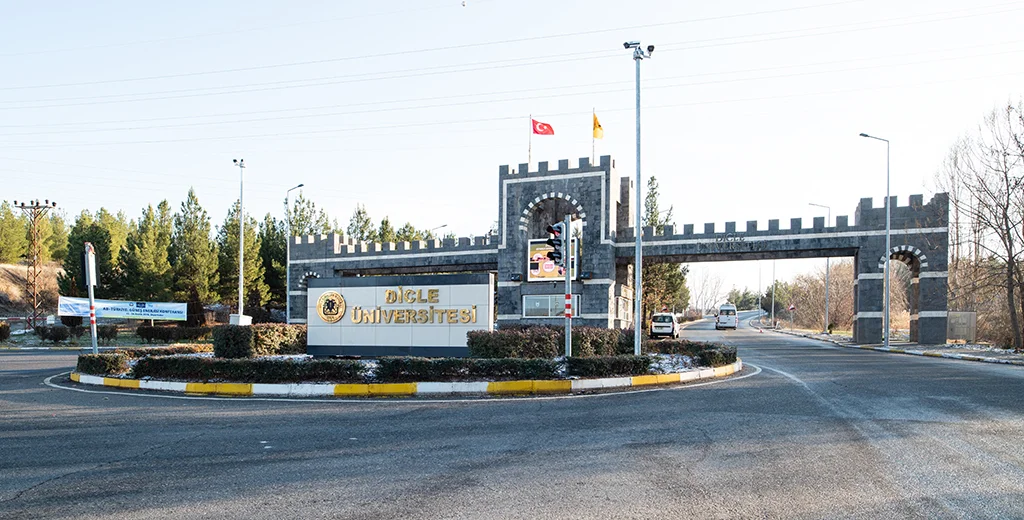 Üniversitede “Arsa Satışı” ve “Hizmet Yetersizliği” İddiası