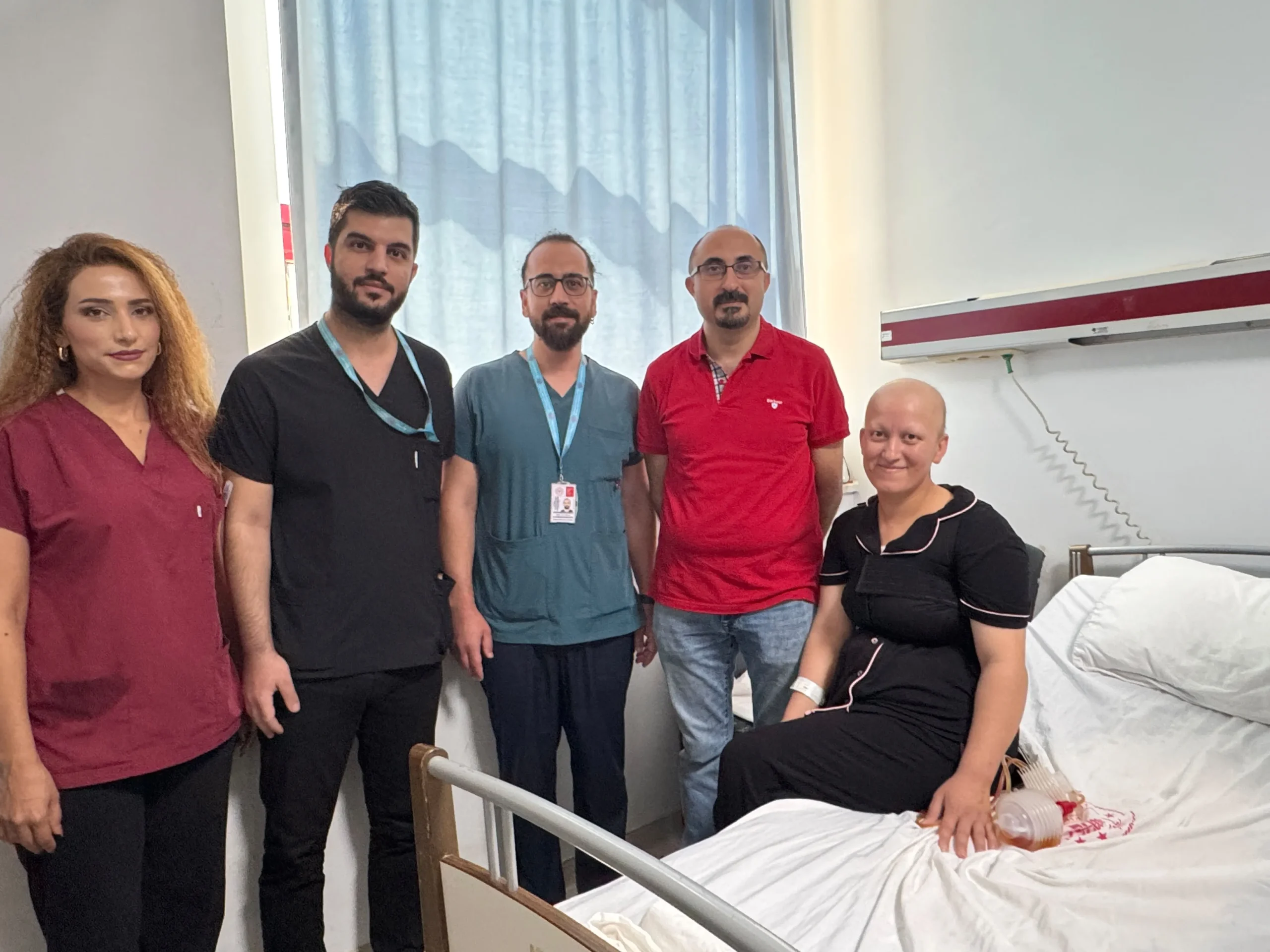 Diyarbakır’da Meme Kanserine Karşı Tarihi Operasyon: Bölgede İlk Kez ‘Kapalı’ Yöntem Uygulandı