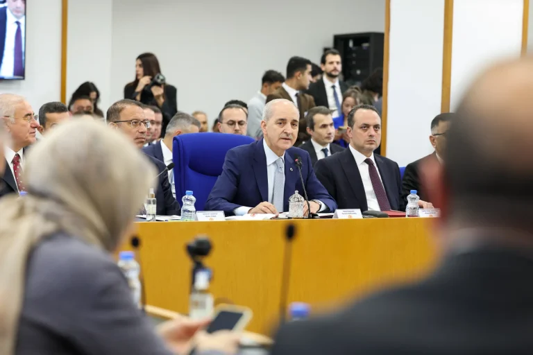 Kurtulmuş’tan “Terörsüz Türkiye” Mesajı: “Üçüncü Göze İhtiyaç Yok, Süreci Meclis İzleyecek”
