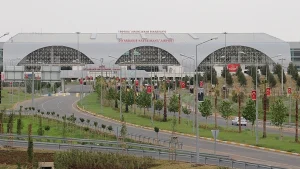DEM Parti’den Diyarbakır Havalimanı Tepkisi: “Diyarbakır’a Uçmak da Mesele, Uçuşlara Güvenmek de!”