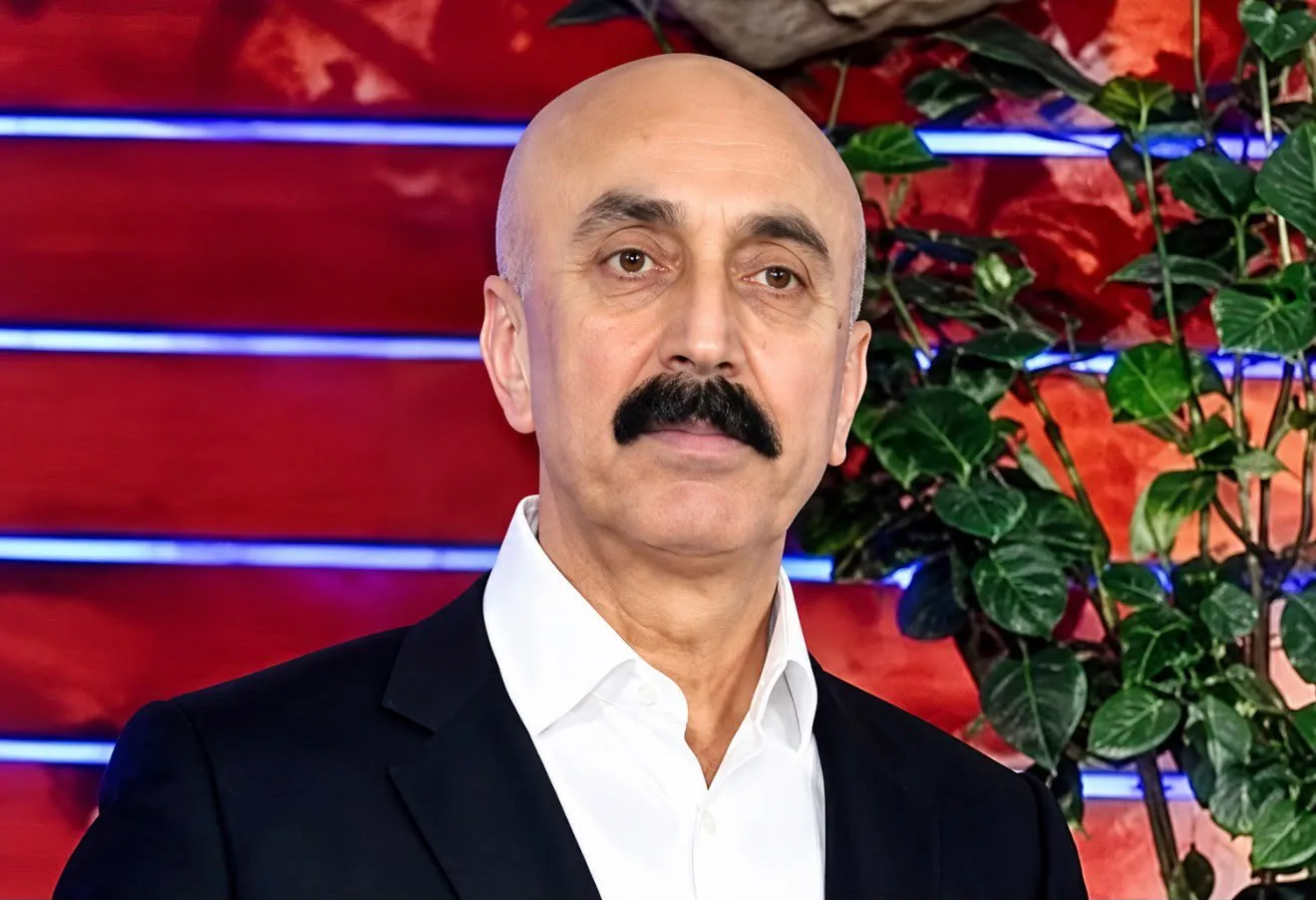 Adana’da Yeraltı Dünyasını Sarsan İnfaz: Ünlü Kuyumcu Zahir Cız Silahlı Saldırıda Öldürüldü