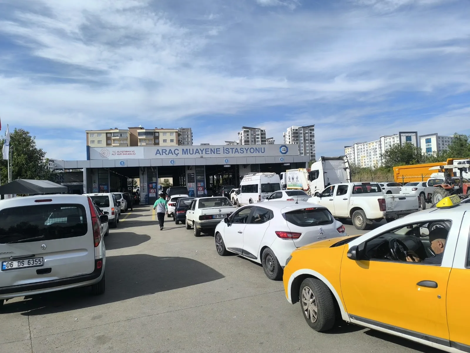 Diyarbakır’da Araç Muayene Çilesi: İkinci İstasyon Talebi Büyüyor