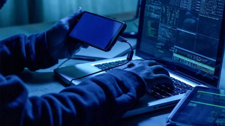 Dijital Reklamlar Üzerinden Küresel Siber Casusluk Skandalı